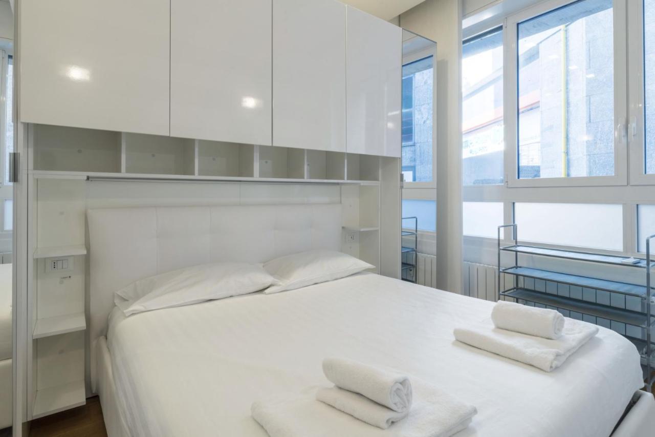 Easylife - San Babila - Elegante E Rifinito Bilocale Nel Cuore Della Citta Mediolan Zewnętrze zdjęcie