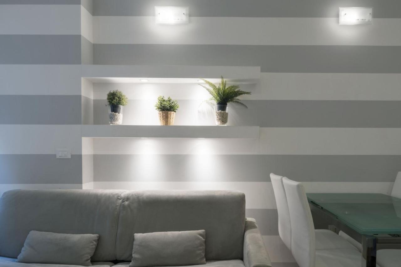 Easylife - San Babila - Elegante E Rifinito Bilocale Nel Cuore Della Citta Mediolan Zewnętrze zdjęcie
